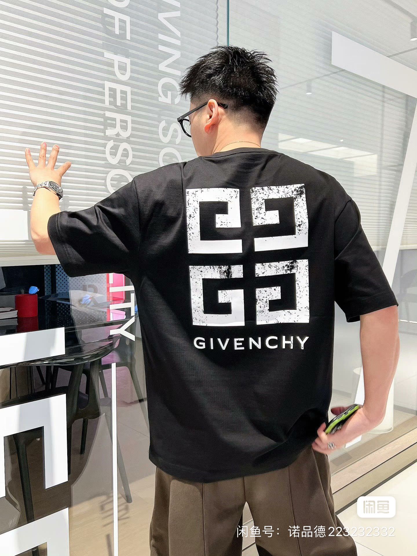 GIVENCHYGivenchy 24ss back 4G printed short sleeve upper body effect