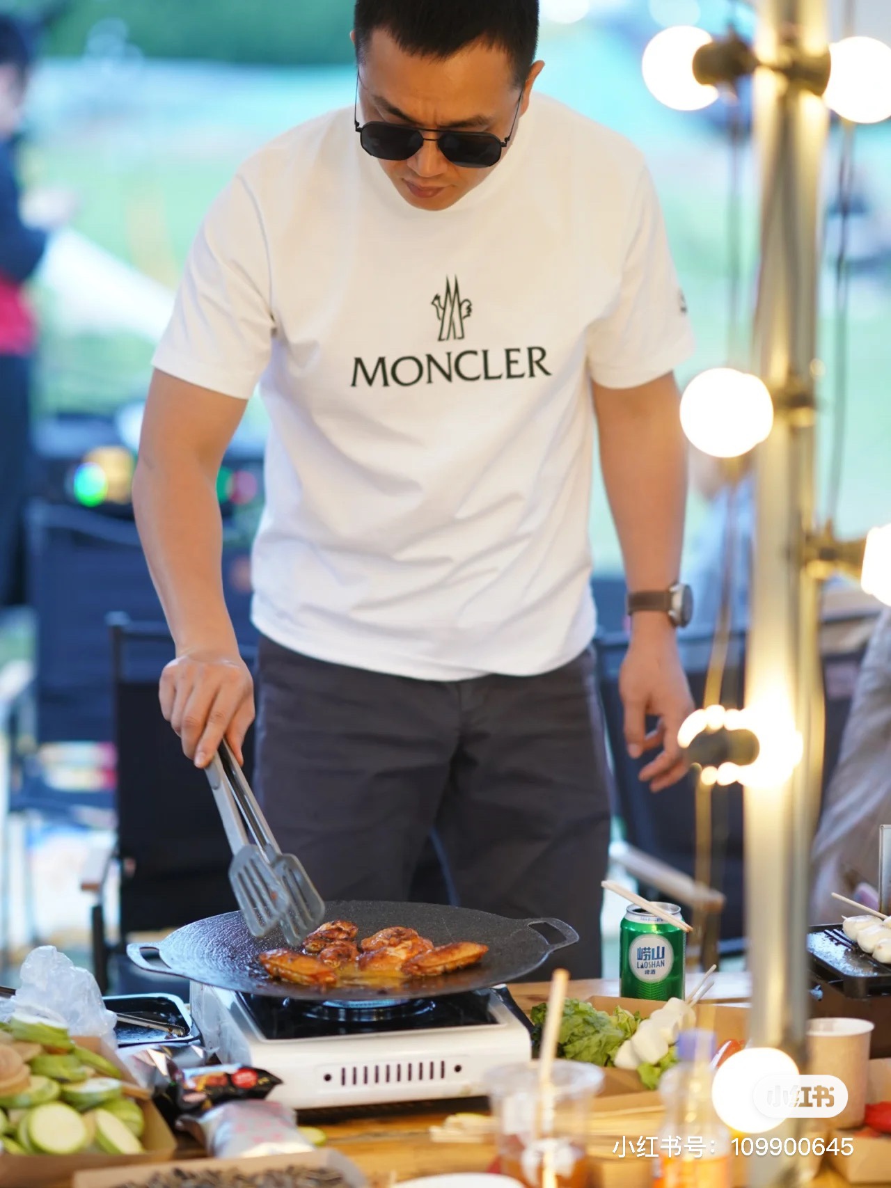 MonclerMoncler 24ss pressed glue letter logo short-sleeved upper body effect