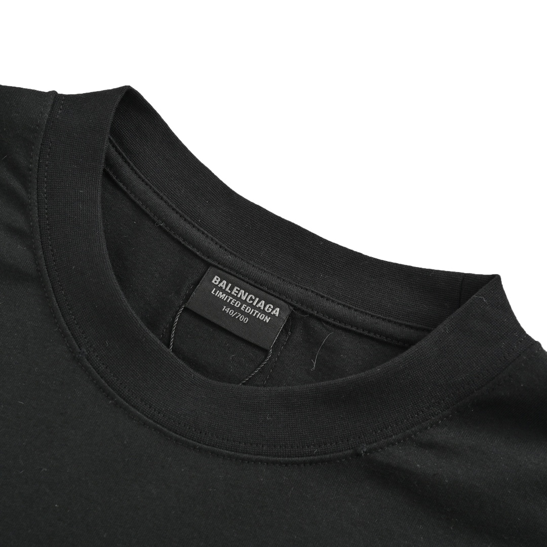 Balenciaga/巴黎世家 Music 胶囊系列龟裂箭头印花短袖