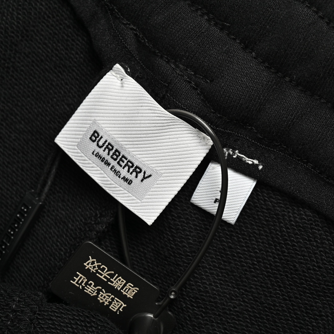 Burberry/巴宝莉 经典TB限定logo立体印花短裤