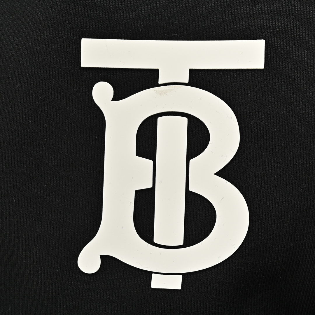 Burberry/巴宝莉 经典TB限定logo立体印花短裤