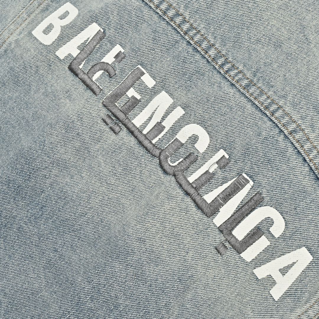 Balenciaga/巴黎世家 24ss 刺绣重叠字母牛仔外套