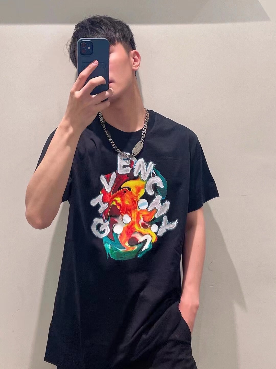 GIVENCHYGIVENCHY 24ss psychedelic color printed short sleeve upper body effect