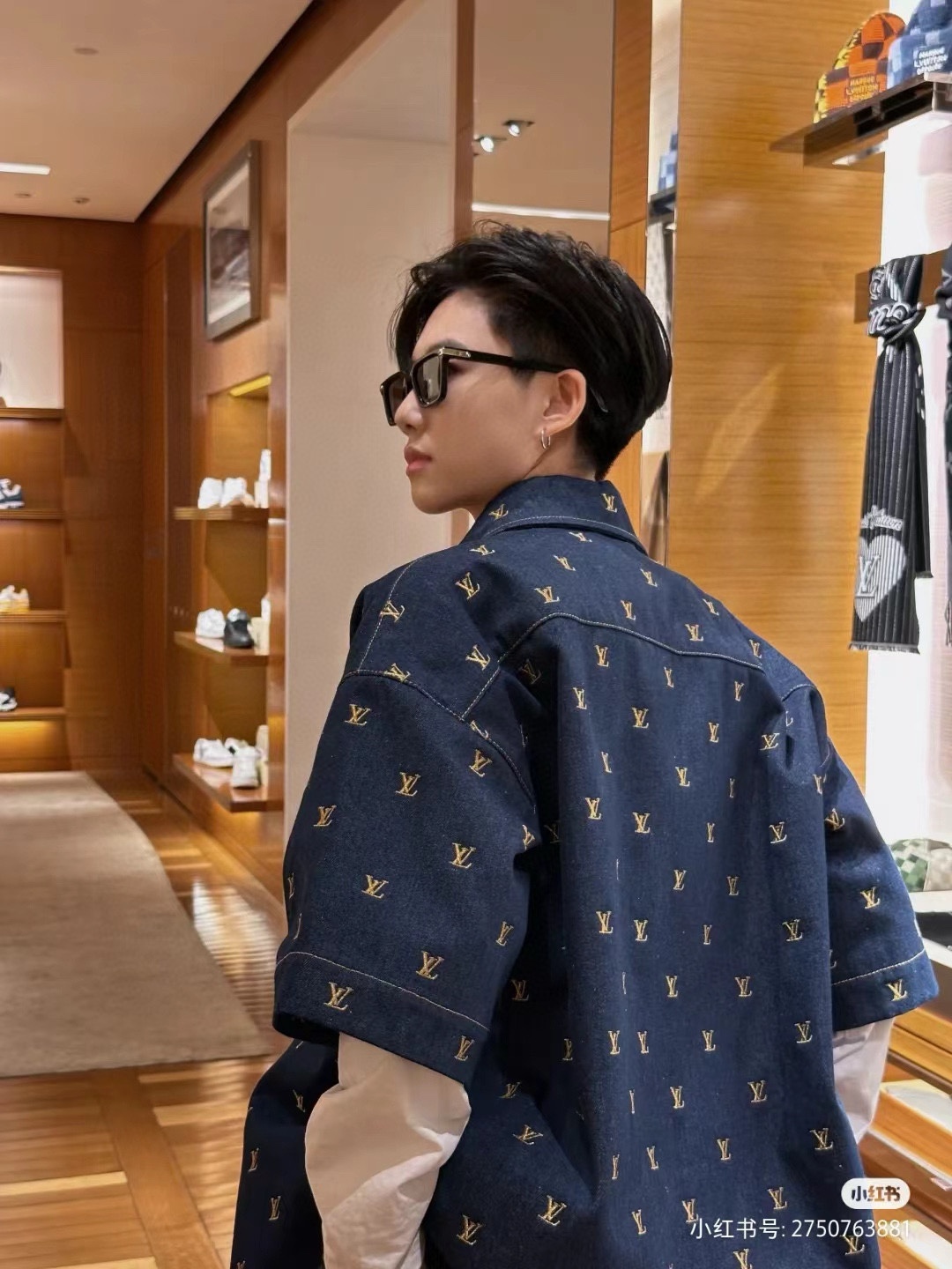 Louis Vuitton Odzież Koszule i bluzki Hafty