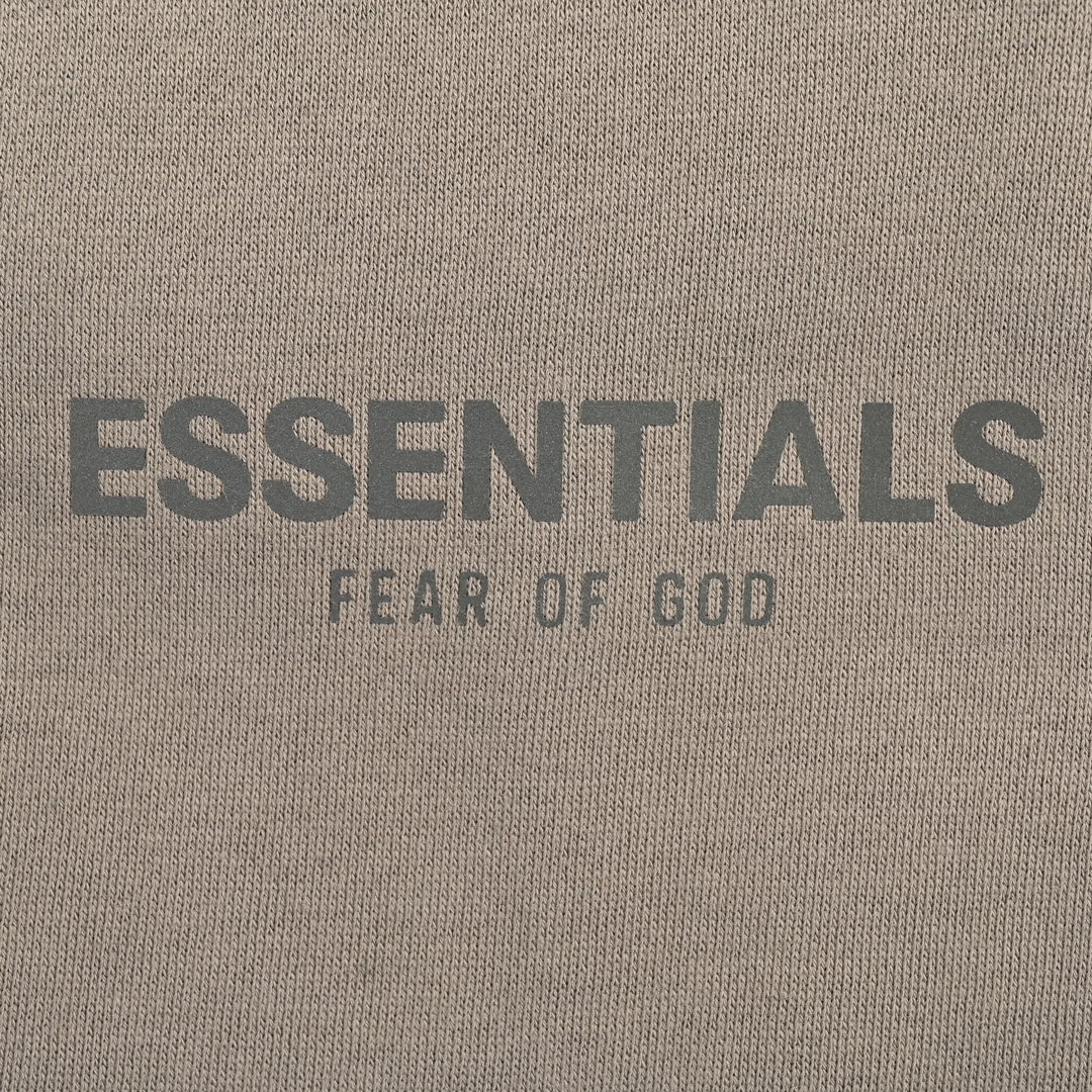 Fear Of God -Essentials 22ss Fog反光小标字母短裤 -炭灰色