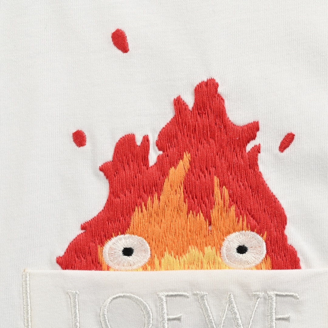 Loewe/罗意威 23ss 龙猫限定火焰口袋刺绣短袖