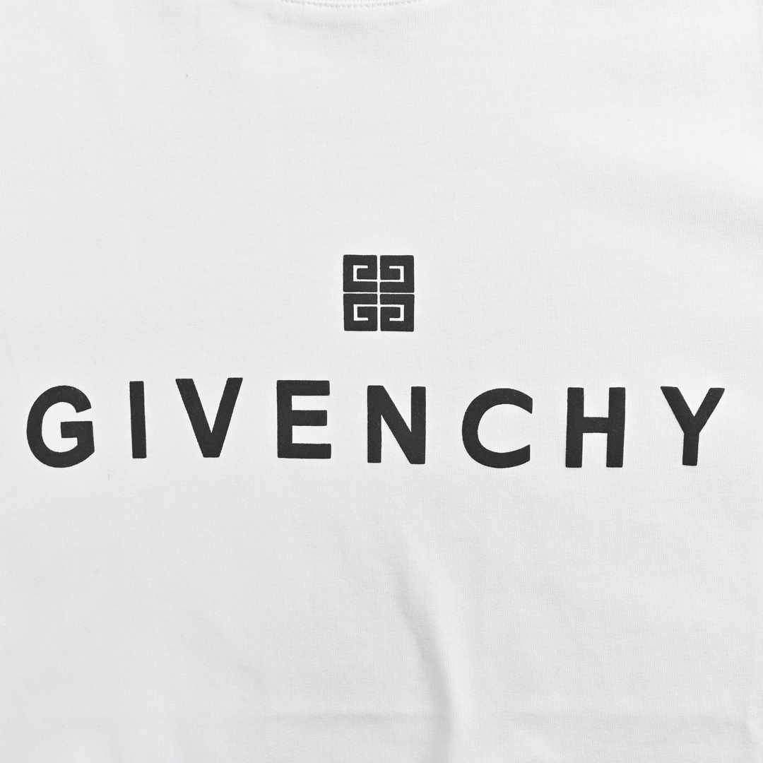 GIVENCHY/纪梵希 字母印花短袖 采用50S双股丝光棉