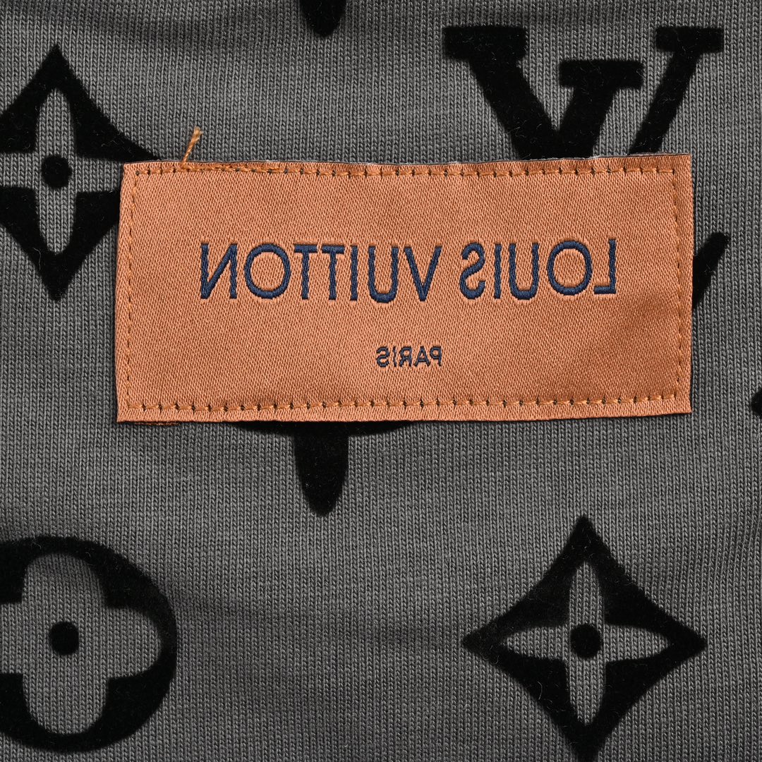 Louis Vuitton/路易威登 24ss 满印植绒老花短袖