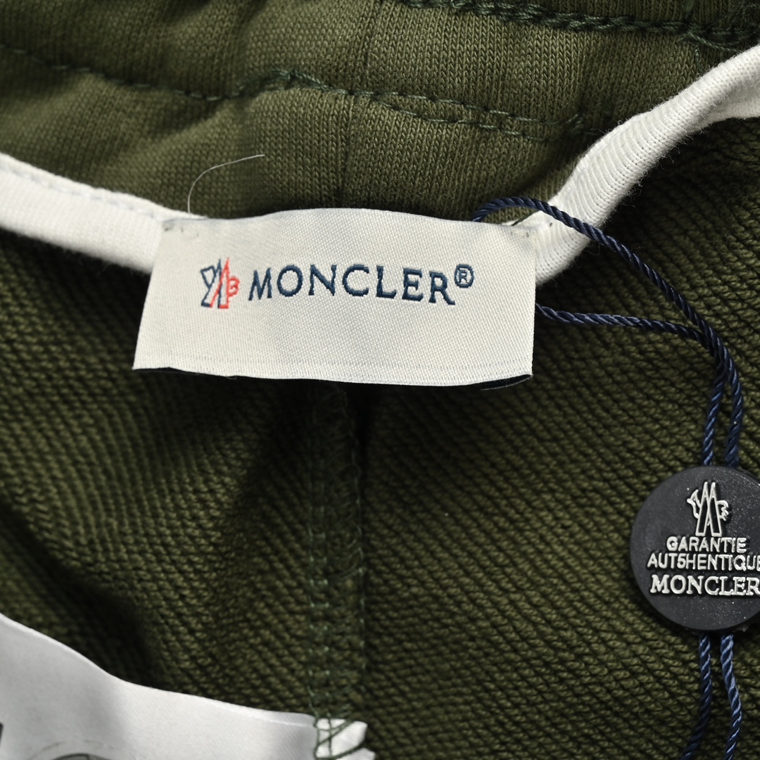 Moncler/蒙口 徽标红蓝白条纹织带短裤