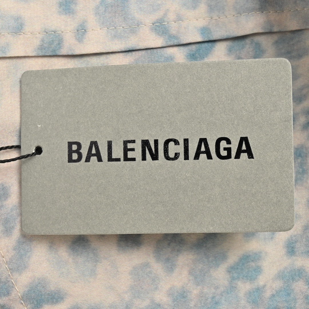 Balenciaga/巴黎世家 24ss 浅蓝豹纹提花长袖衬衫