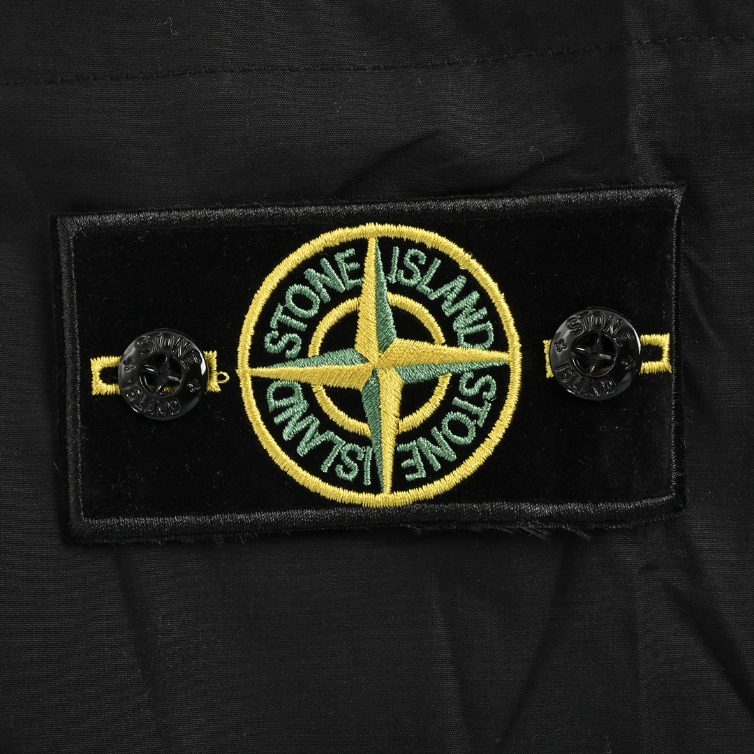 Stone Island/石头岛 重工多口袋拉链短裤