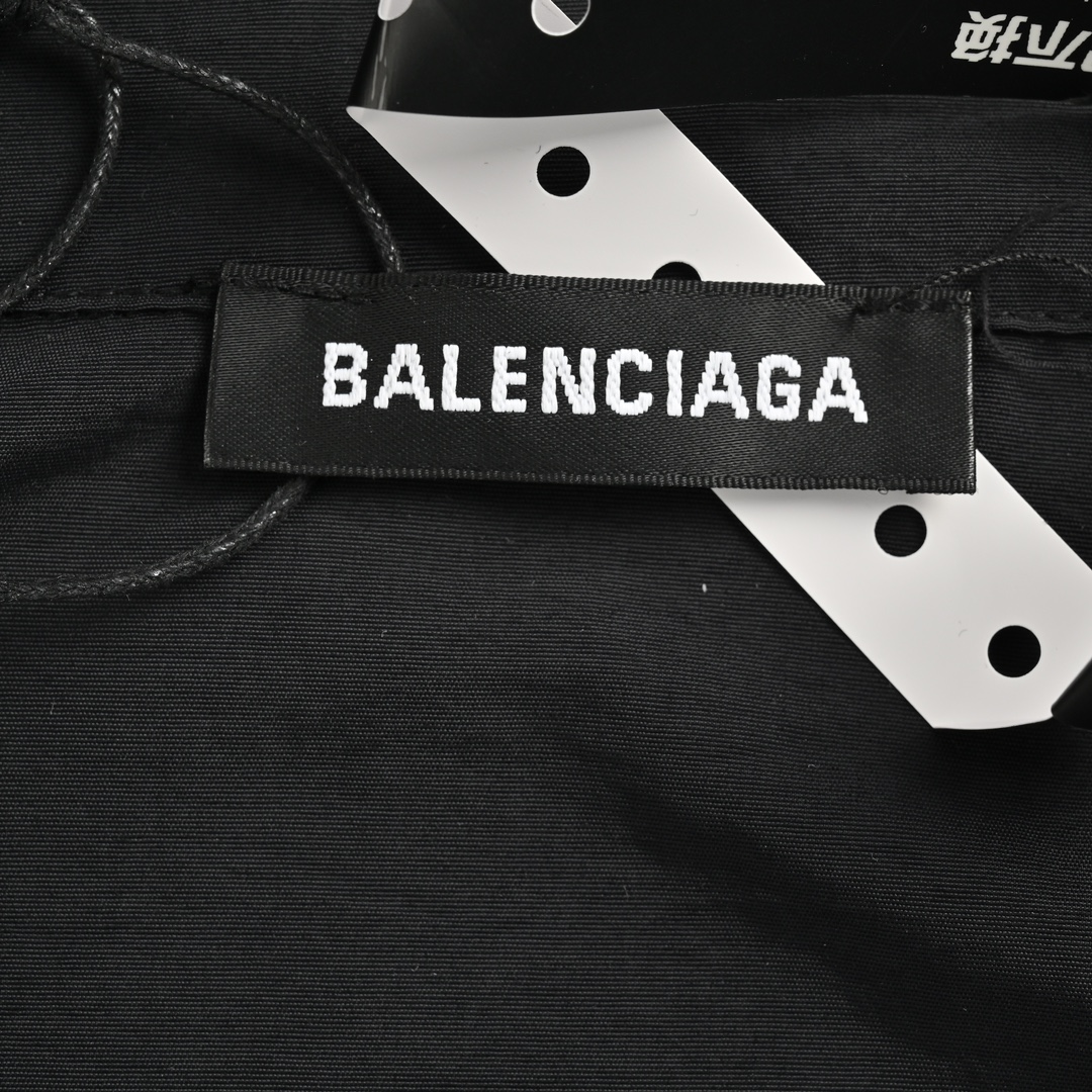 Balenciaga/巴黎世家 锁扣字母防晒服风衣