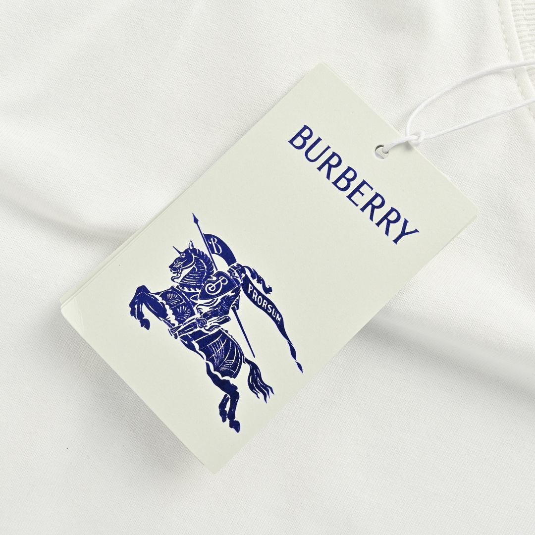 Burberry/巴宝莉 24ss 肩膀战马印花短袖