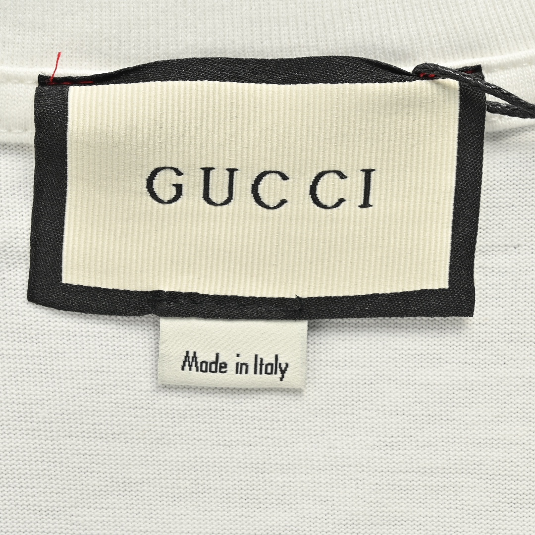 Gucci/古驰 23ss 前后签名刺绣字母短袖