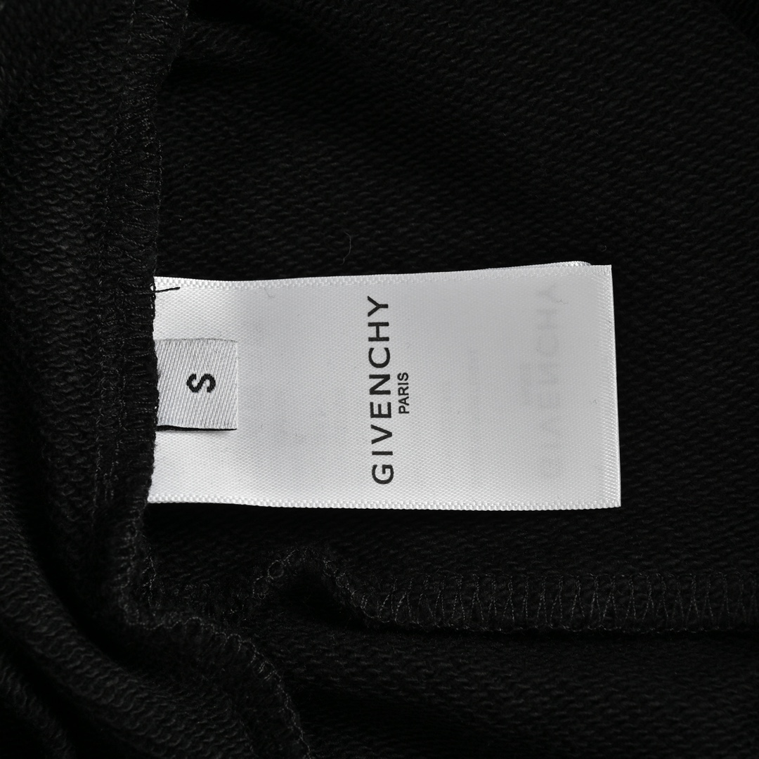 Givenchy/纪梵希 24ss 四宫格logo刺绣短裤