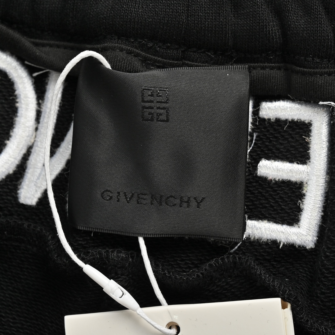 Givenchy/纪梵希 24ss 四宫格logo刺绣短裤