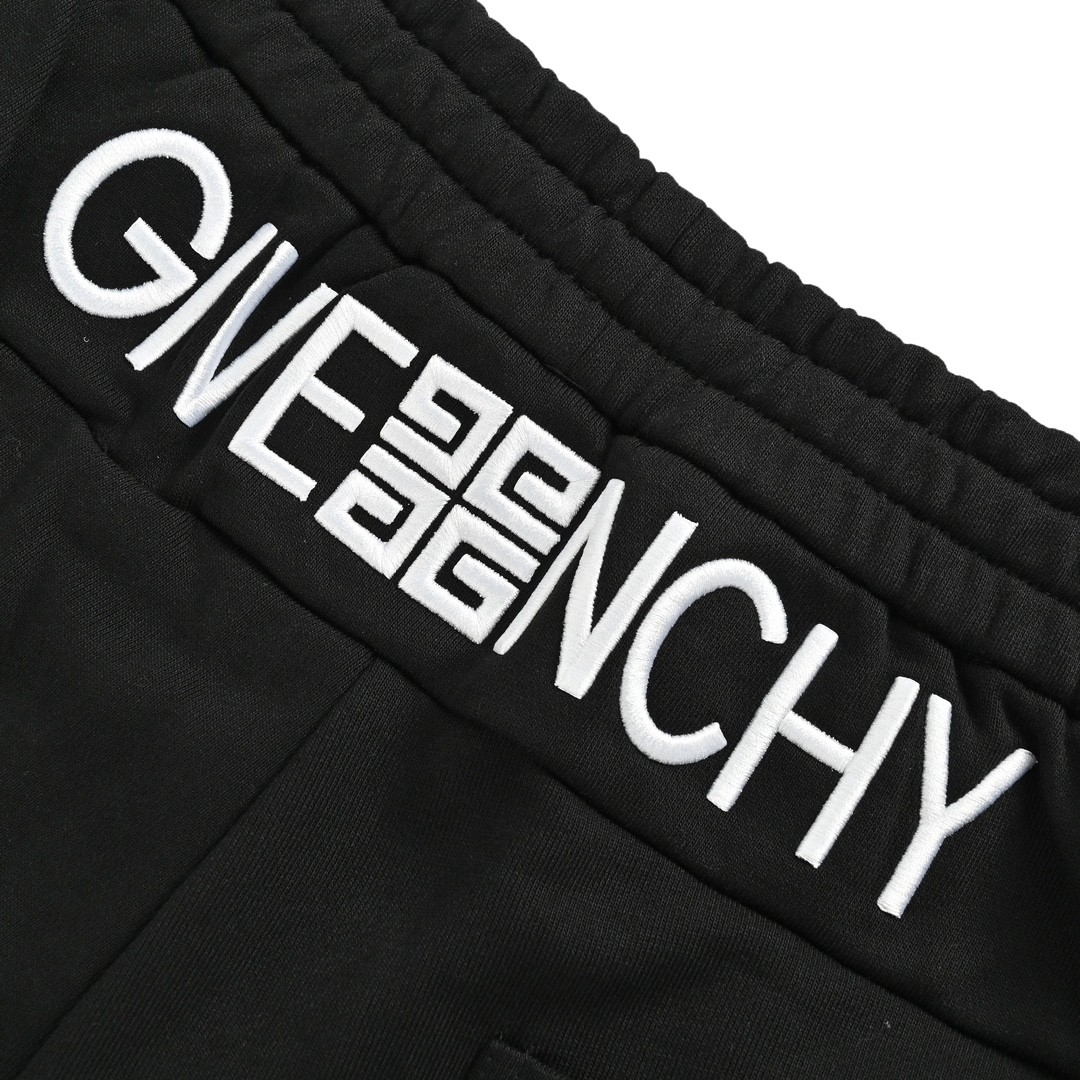 Givenchy/纪梵希 24ss 四宫格logo刺绣短裤