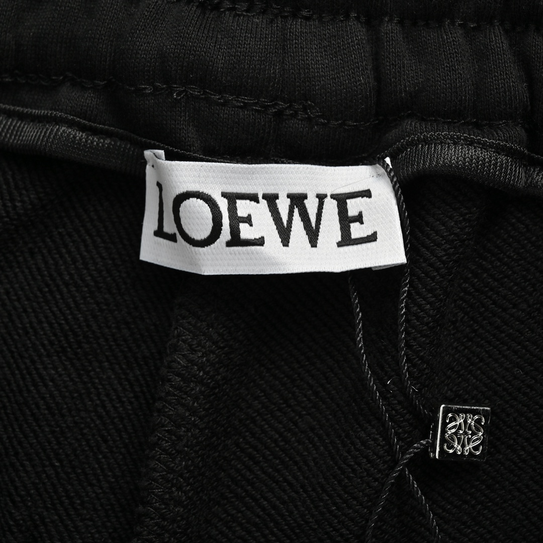 Loewe/罗意威 口袋拼接贴布logo刺绣短裤