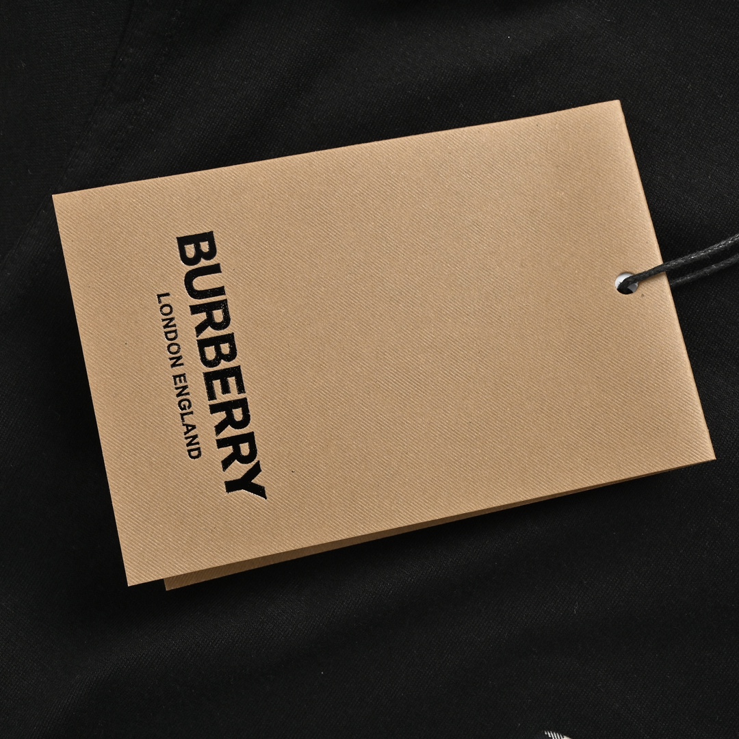 Burberry/巴宝莉 镂空战马贴布短袖