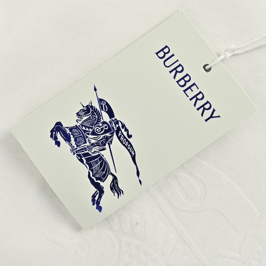 Burberry/巴宝莉 24ss 植绒战马印花短袖 面料采用纯棉毛精梳棉面料