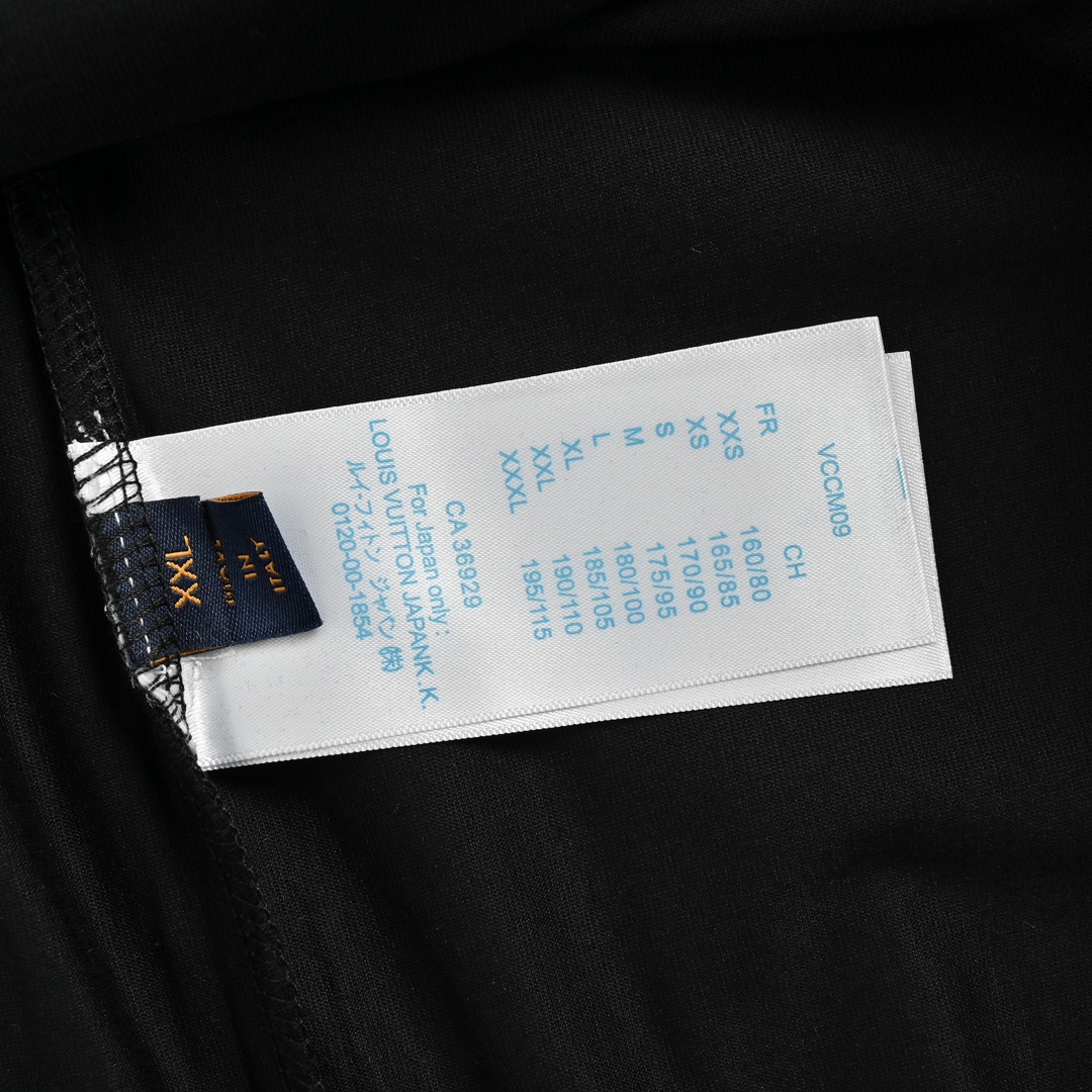 Louis Vuitton/路易威登 花卉字母刺绣短袖-Chinese UA Cheap High Quatity Brand Clothes Bags handbags Sneakers wholesale wholesaler seller from China Factory suppliers Fashion Clothing Shoes best Quality Beautiful Price Louis Vuitton/路易威登 花卉字母刺绣短袖