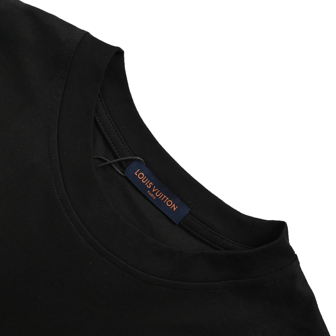 Louis Vuitton/路易威登 花卉字母刺绣短袖-Chinese UA Cheap High Quatity Brand Clothes Bags handbags Sneakers wholesale wholesaler seller from China Factory suppliers Fashion Clothing Shoes best Quality Beautiful Price Louis Vuitton/路易威登 花卉字母刺绣短袖