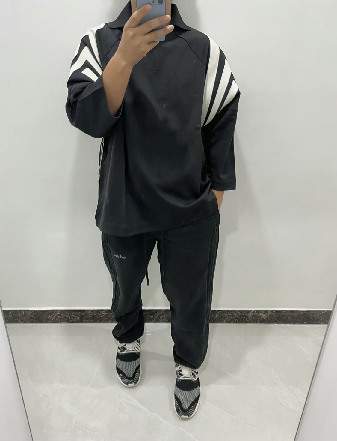 AdidasFog joint splicing three-quarter sleeve short-sleeve upper body effect