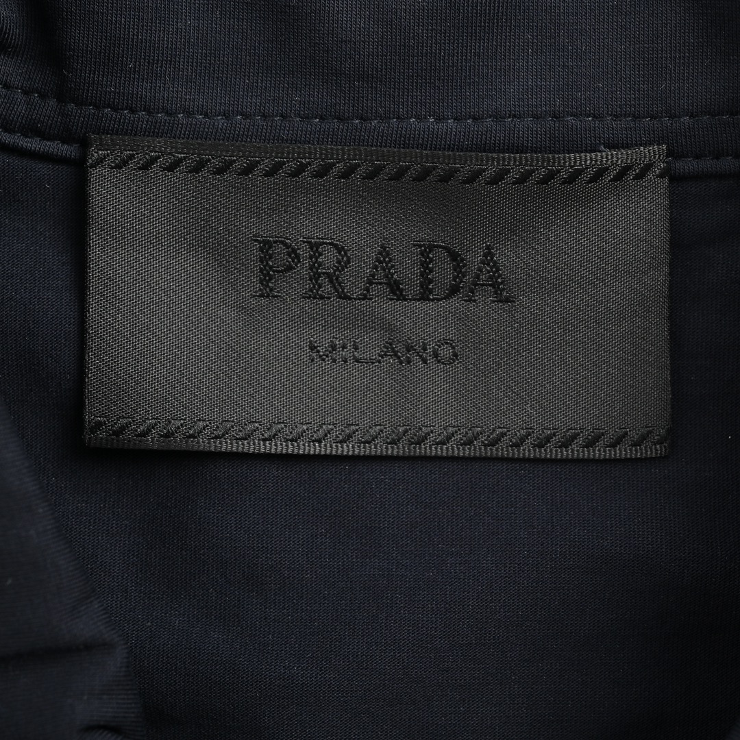 180 Prada/普拉达 尼龙拉链口袋弹力棉Polo短袖 藏蓝