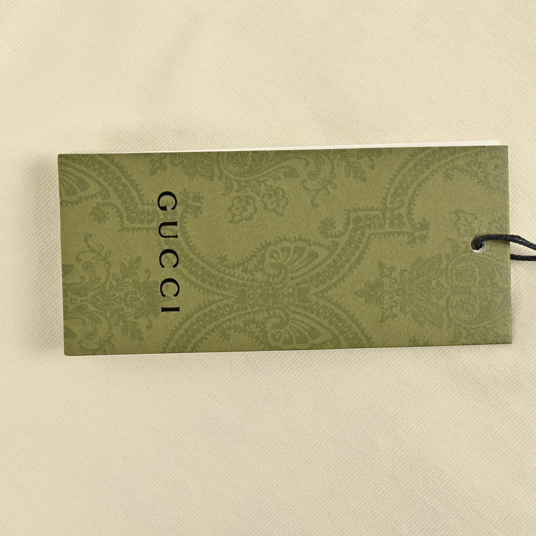 Gucci & Balenciaga 23ss 斑驳字母印花短袖