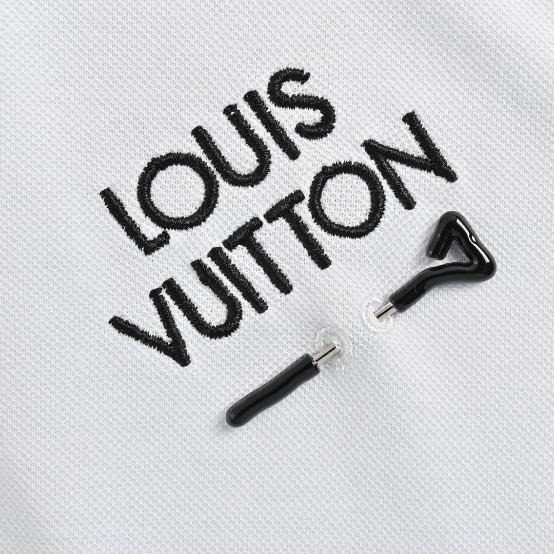 Louis Vuitton/路易威登 经典胸针刺绣字母Polo短袖