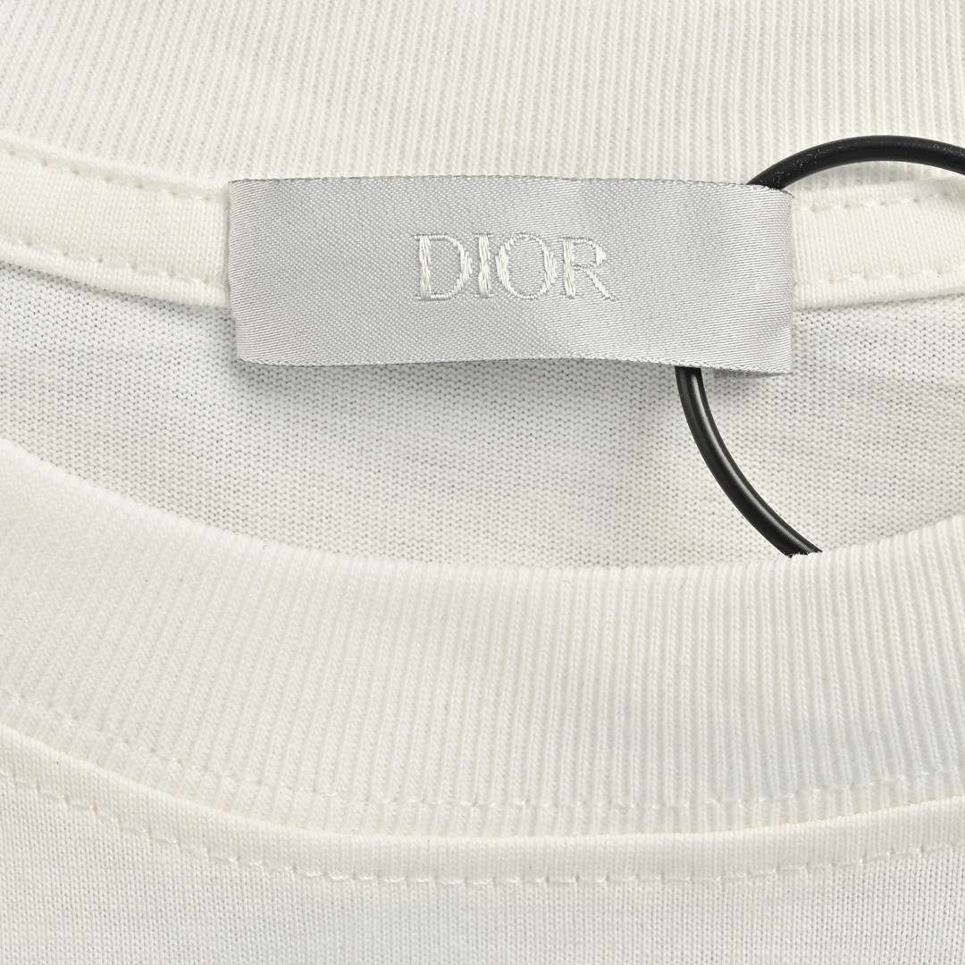 Dior / 迪奥 24ss 手绘涂鸦字母短袖 前后采用纯手工绘画工艺