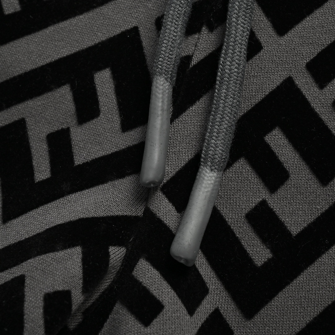 Fendi/芬迪 24ss FF植绒斜纹字母短裤