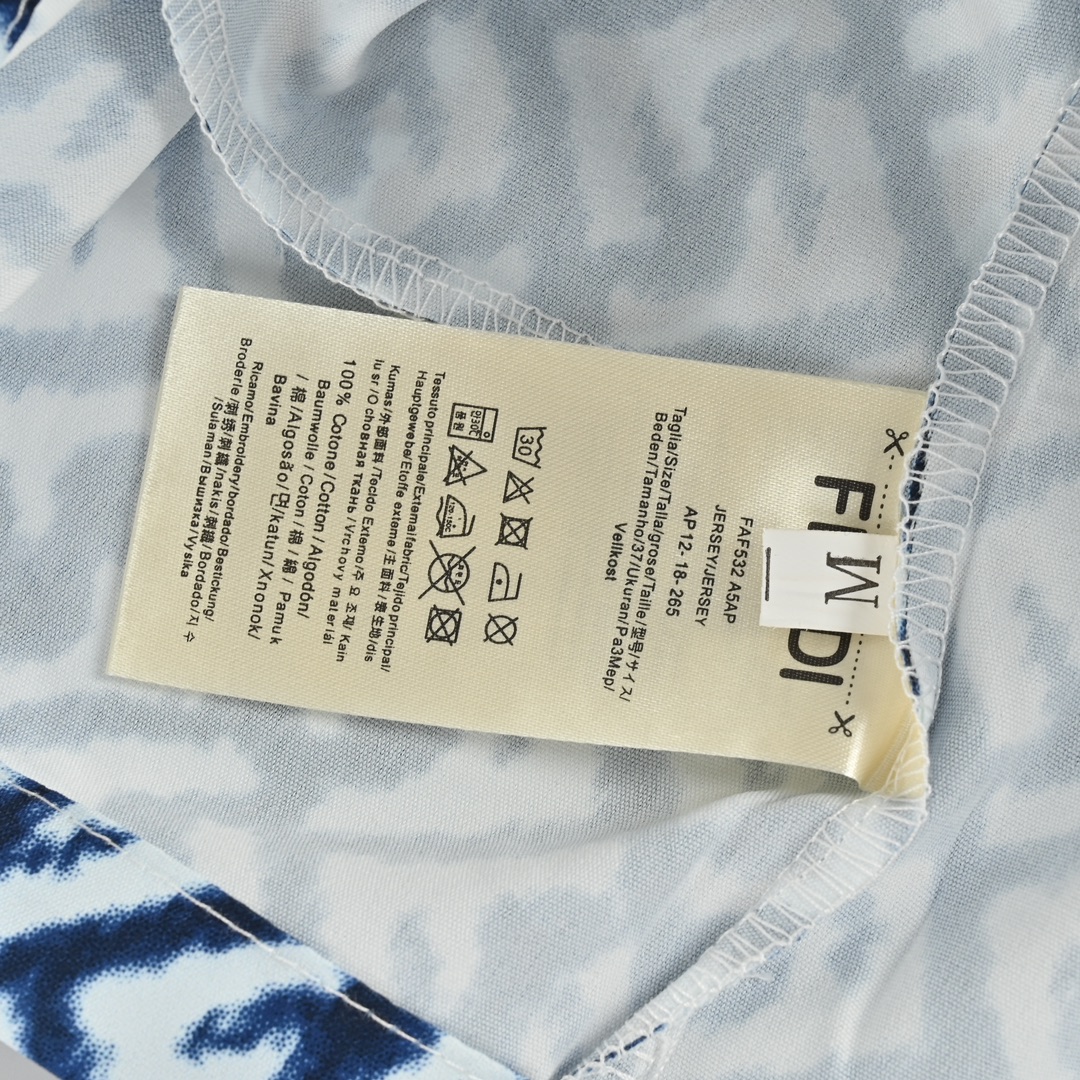 150 Fendi/芬迪 24ss FF满印短裤 进口高支高密的全棉梭织面料