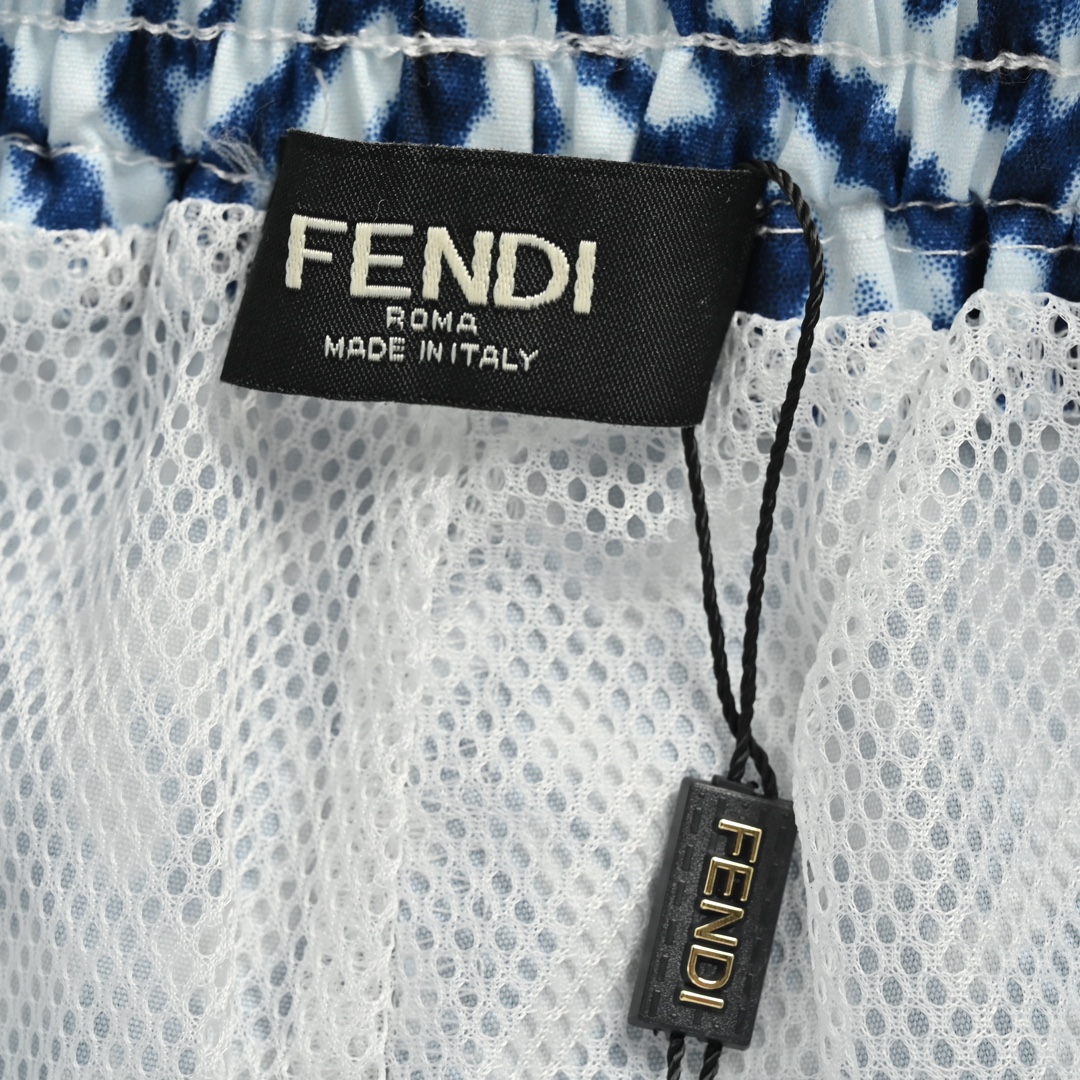 150 Fendi/芬迪 24ss FF满印短裤 进口高支高密的全棉梭织面料