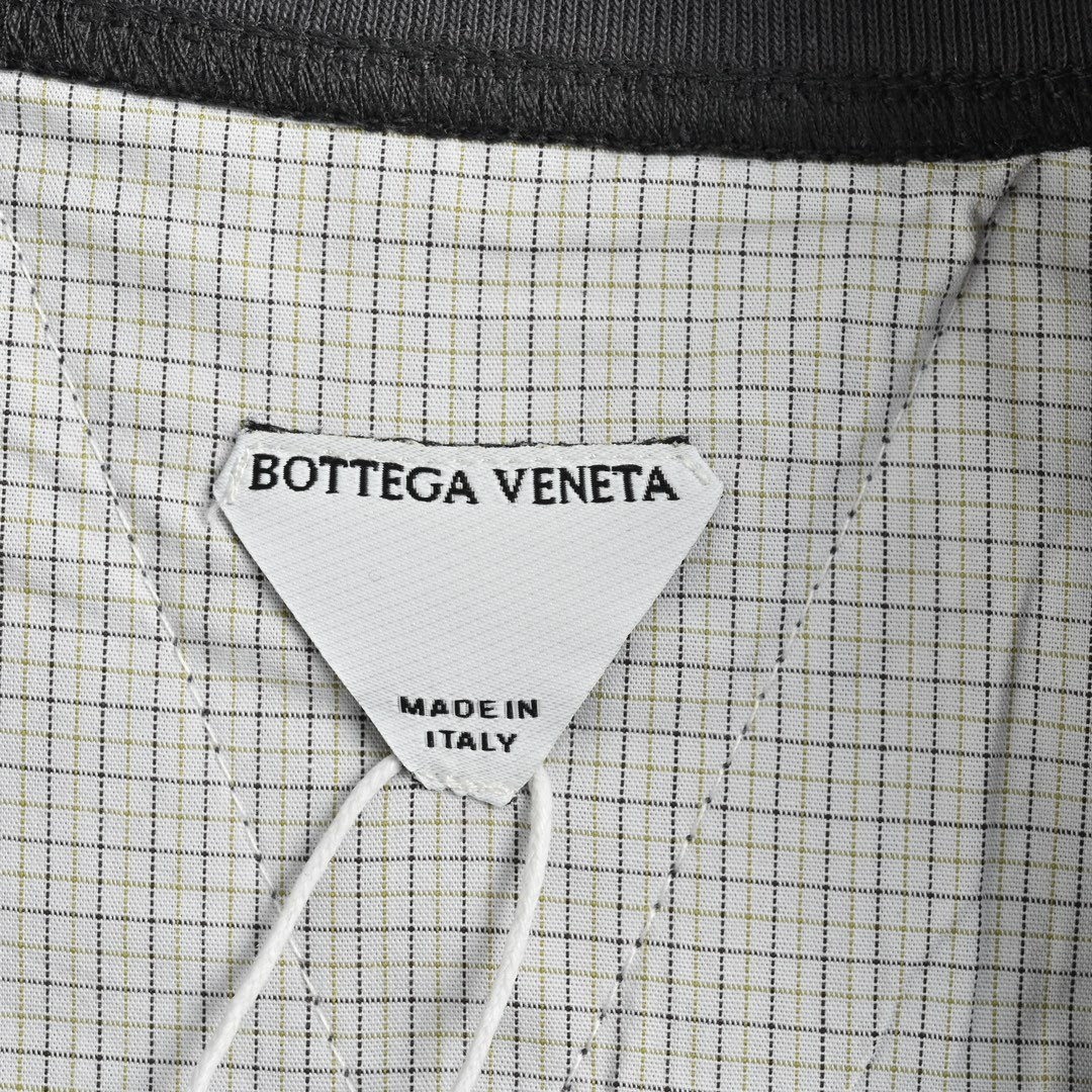 Bottega Veneta/BV 24ss 折叠格纹袖口短袖 -灰色