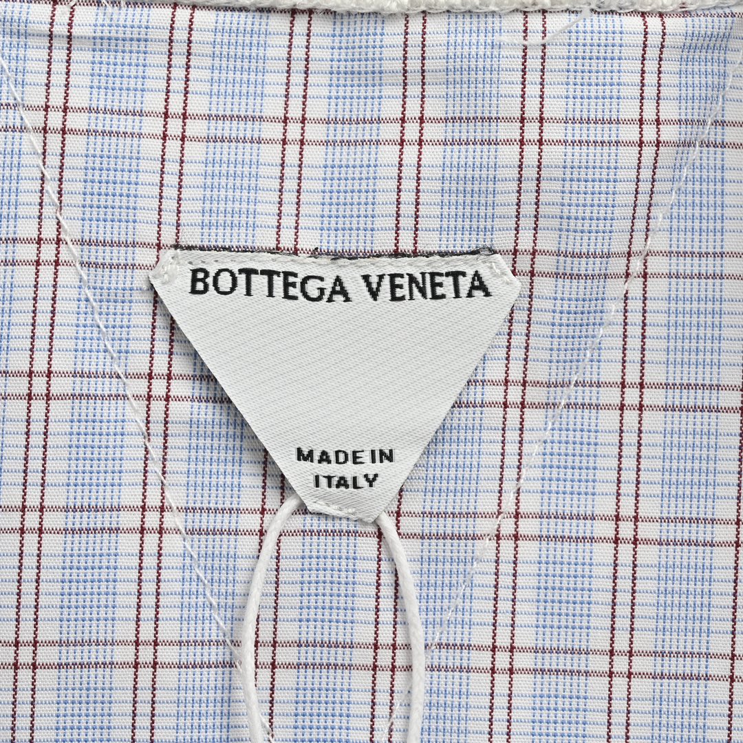 200 Bottega Veneta/BV 24ss 折叠格纹袖口短袖 -白色 面料采用定染320G平纹布