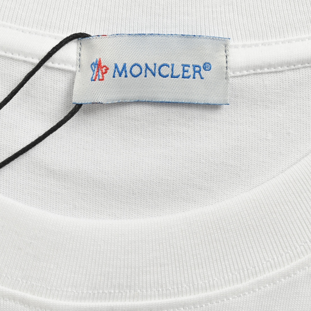 140 Moncler/蒙口 24ss 卡通鸭子人偶印花短袖 529120003