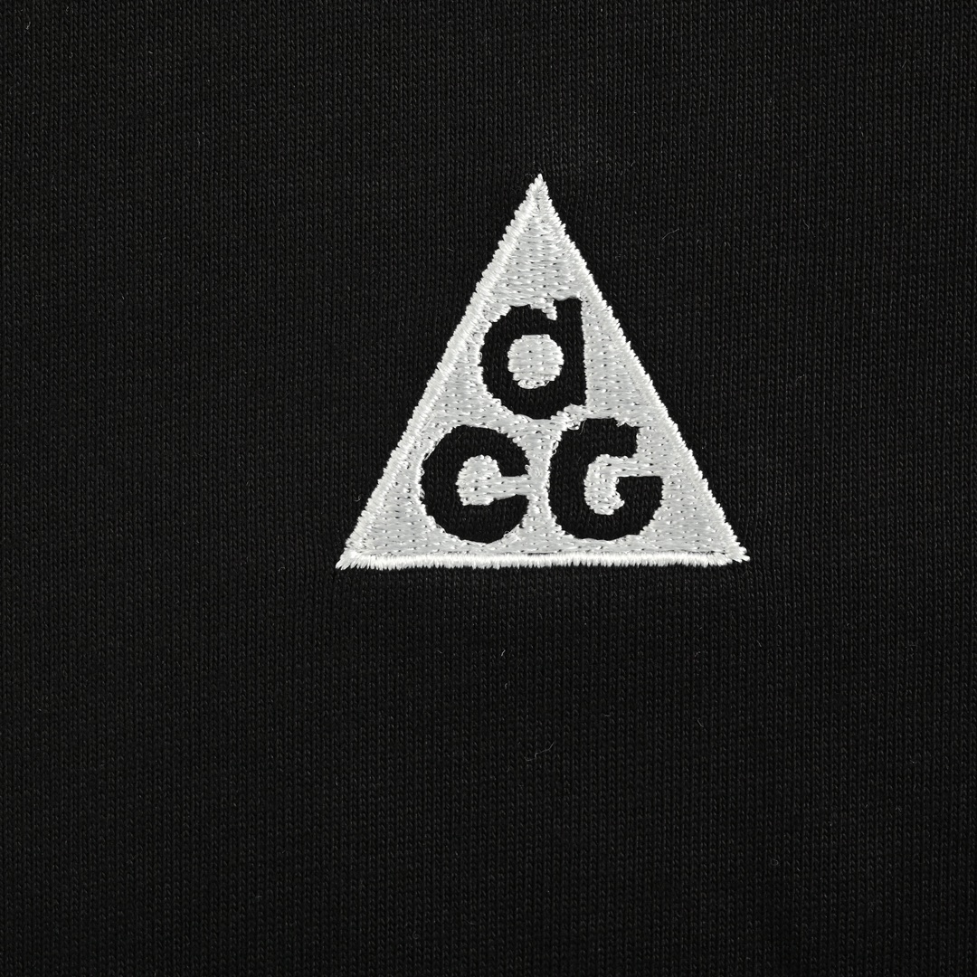 140 ACG 基础刺绣logo短袖 Nike ACG系列短袖T恤