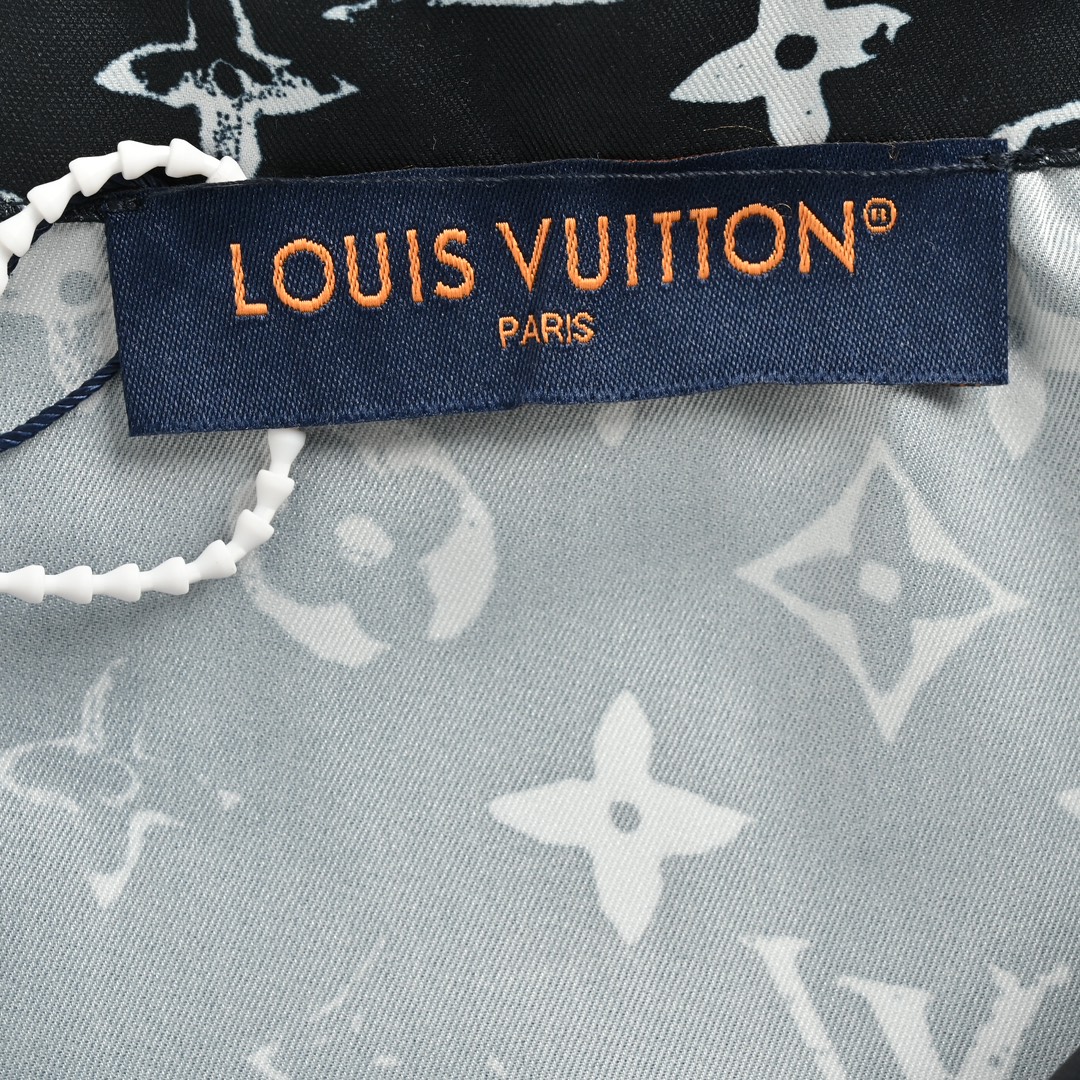 Louis Vuitton/路易威登 24ss 满印老花丝质套装短袖衬衫