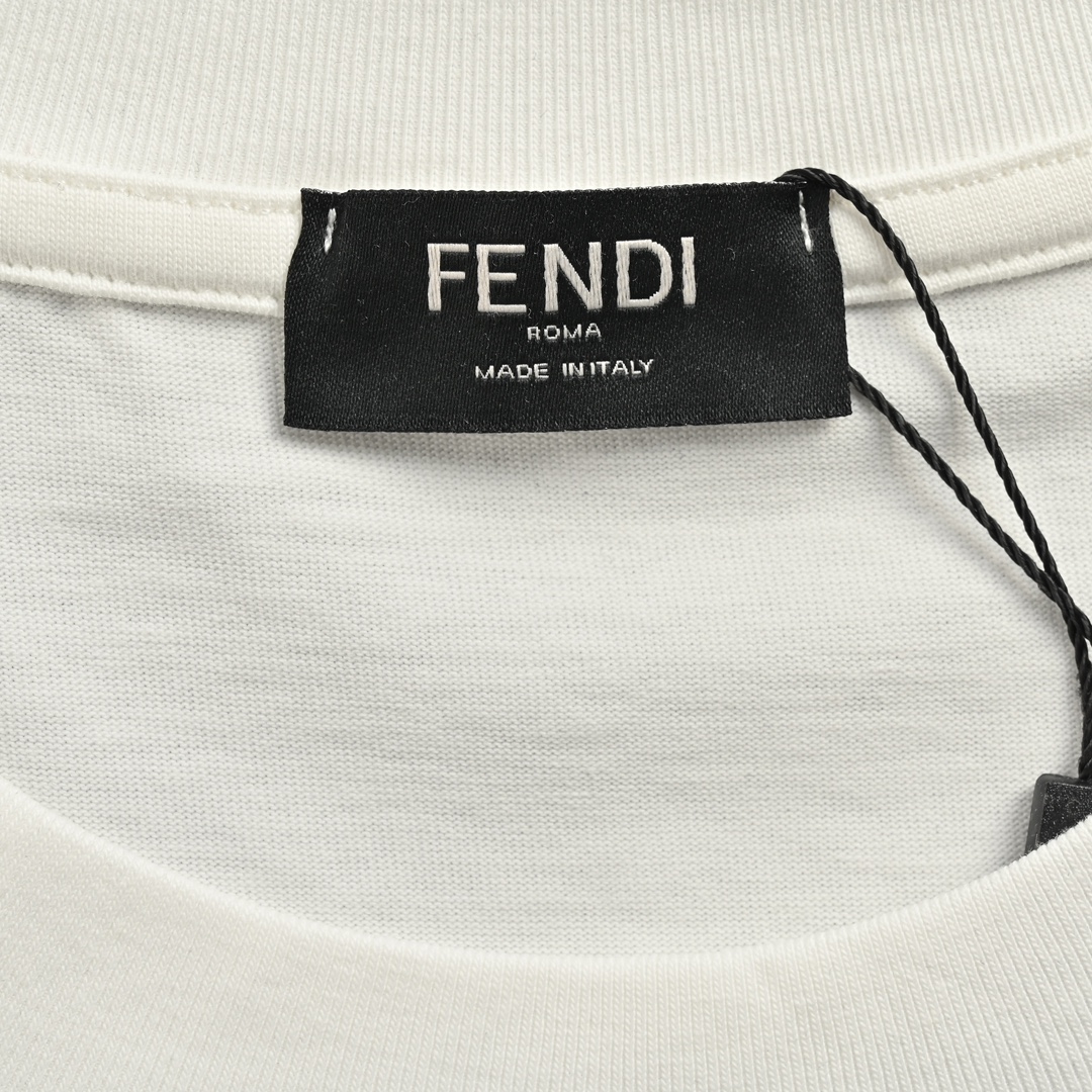 Fendi/芬迪 24ss 刺绣锁扣短袖