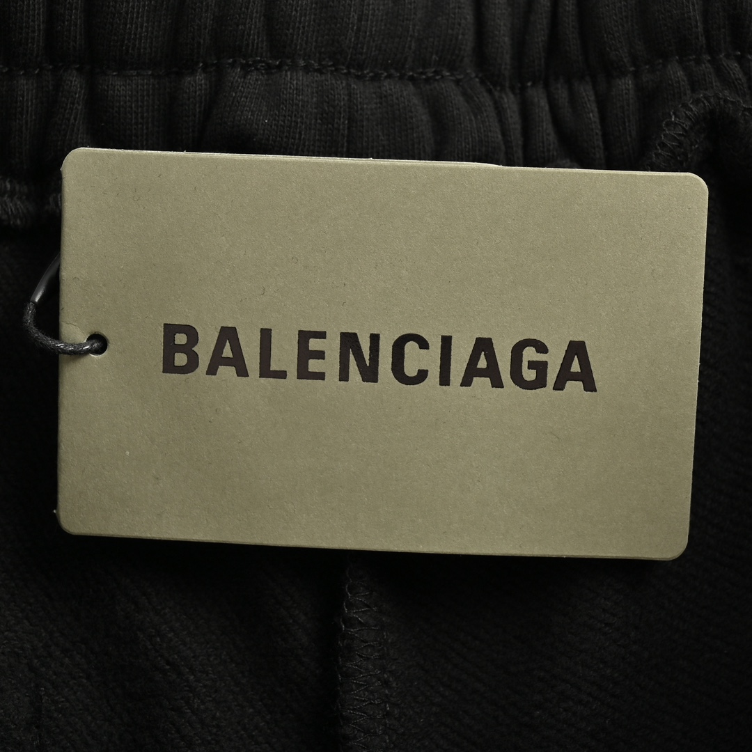 Balenciaga /巴黎世家 24ss 火焰刺绣基础款短裤