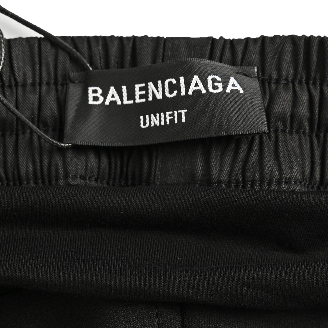 Balenciaga/巴黎世家 24ss 双腰带假两件短裤