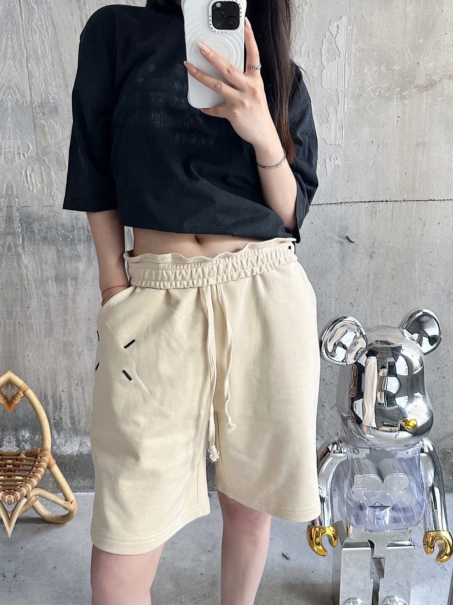 MaisonMargielaMargiela 24ss embroidered logo shorts upper body effect