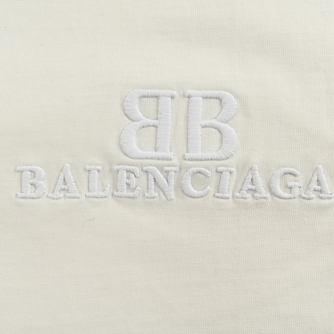 Balenciaga/巴黎世家 24ss 破坏下摆流苏双B刺绣短袖