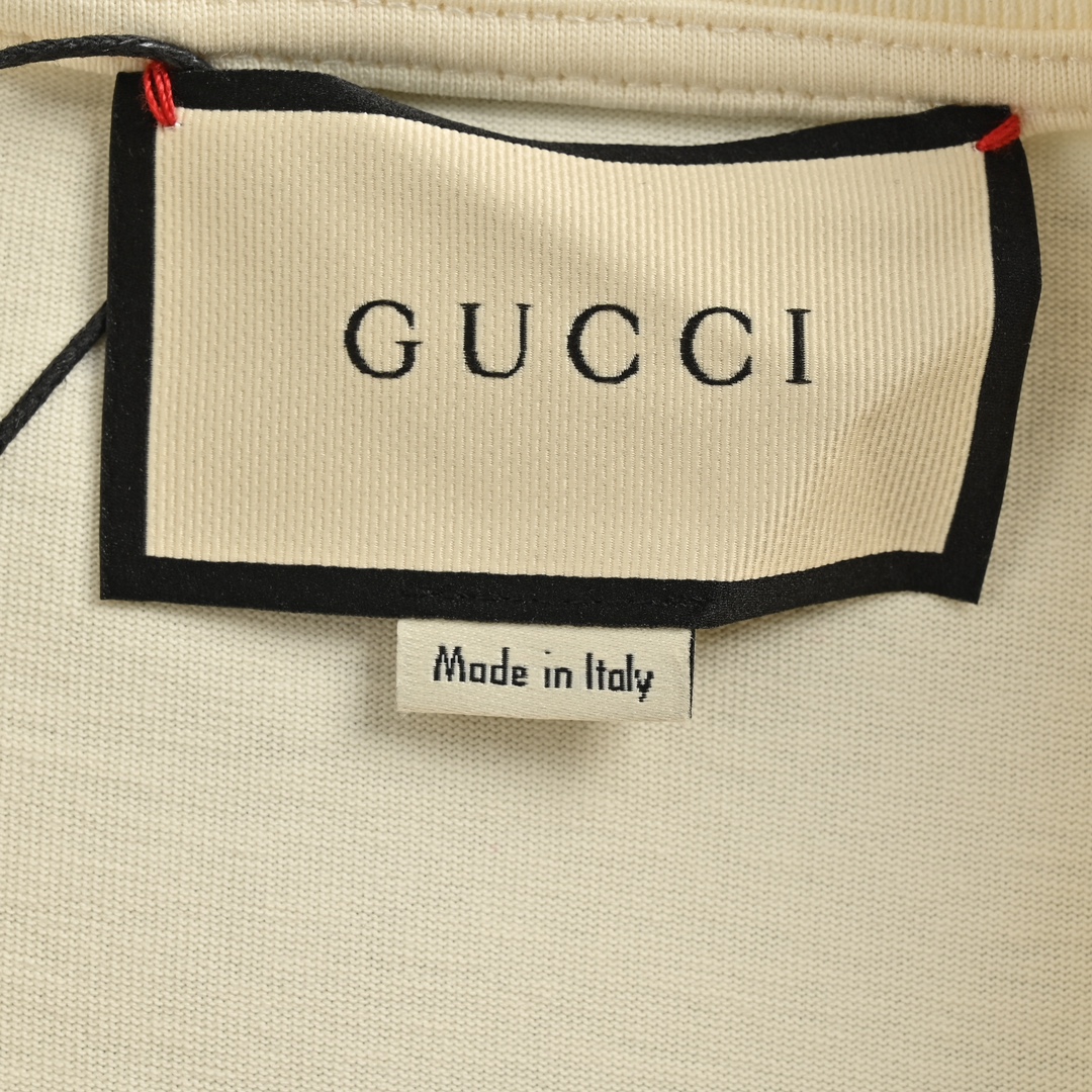 Gucci/古驰 线条刺绣字母短袖