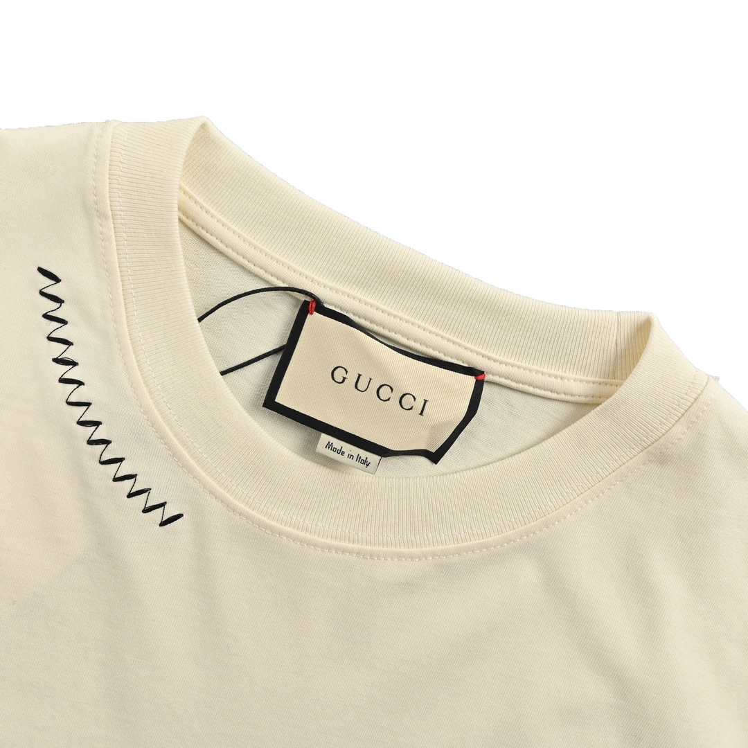 Gucci/古驰 线条刺绣字母短袖