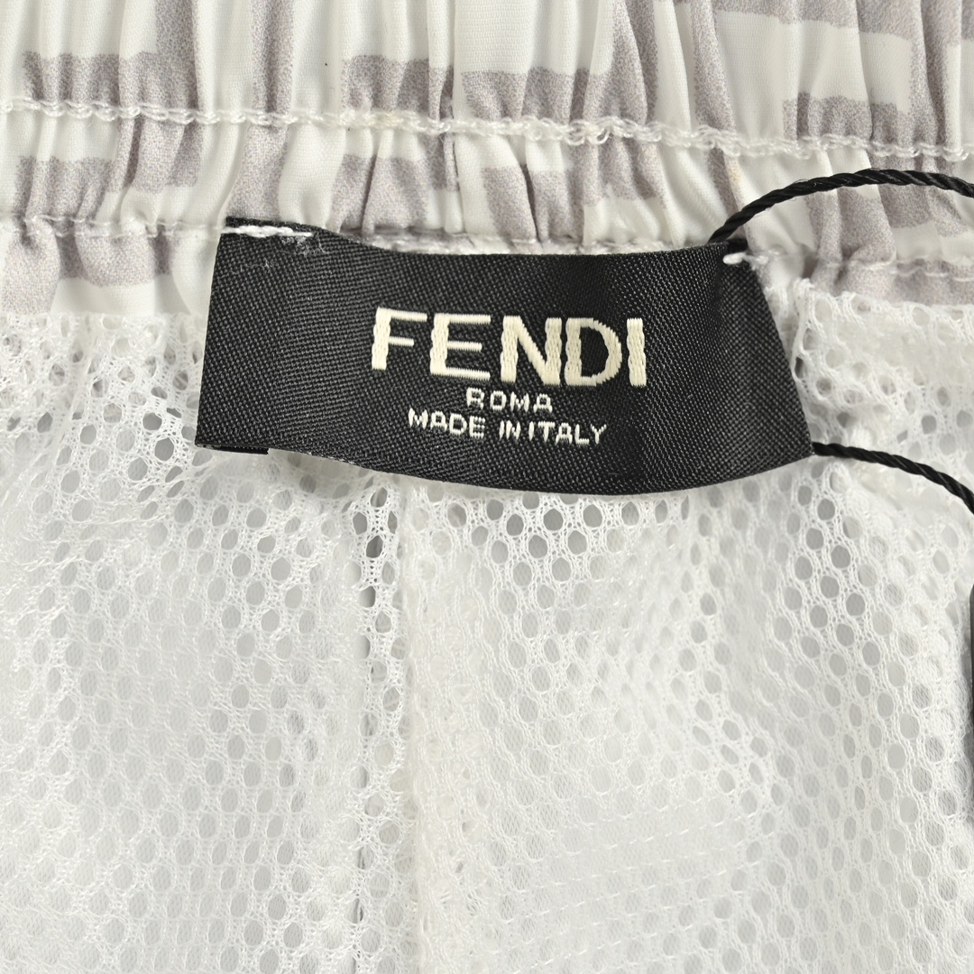 Fendi/芬迪 24ss FF满印沙滩短裤 FF满印短裤进口高支高密的全棉梭织面料