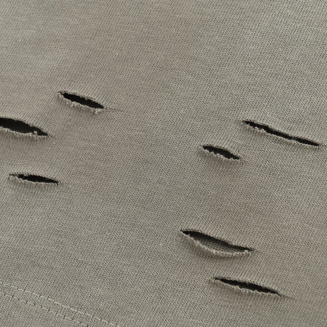 Balenciagag/巴黎世家 23ss 铆钉穿刺水洗破洞短袖