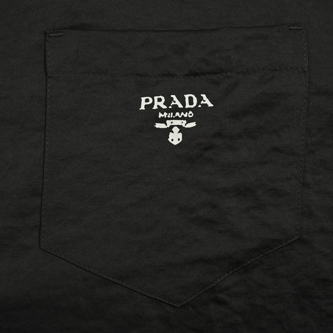 Prada/普拉达 24ss 丝质套装上衣短袖衬衫