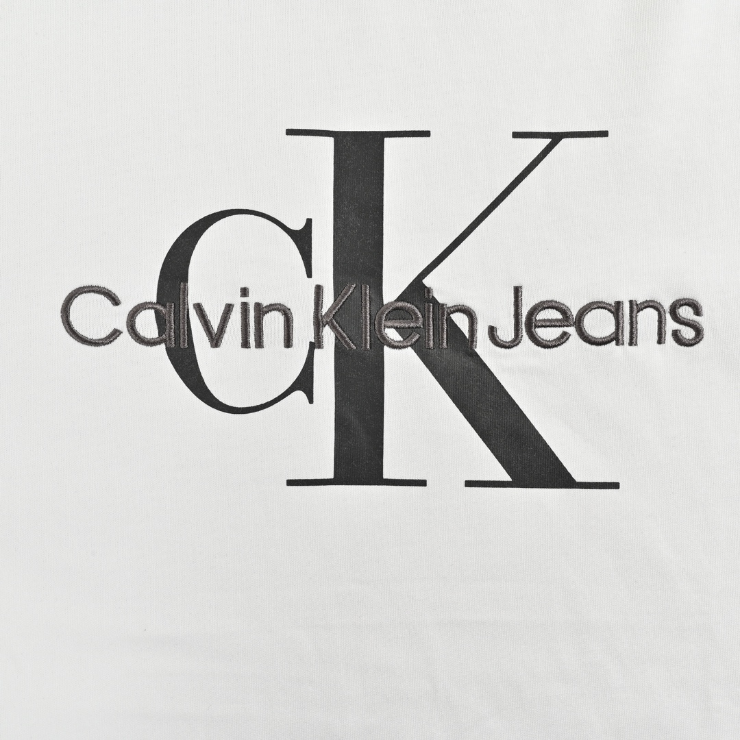 Calvin Klein CK刺绣压花长袖T恤 印花 刺绣一体的工艺